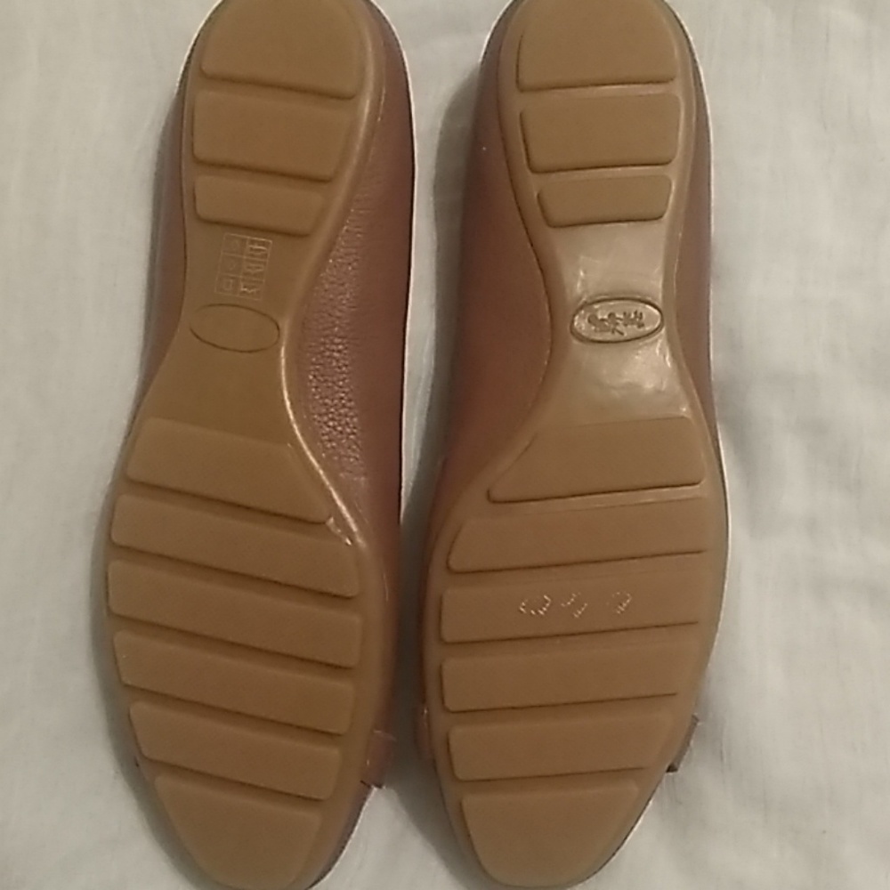 Coach Flats - Picture 3 of 4